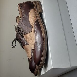 Ugg Collection made in Italy two tone brown and tan leather oxfords size 10D